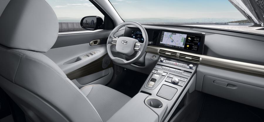 Интерьер Hyundai NEXO 2018 года  (KR) (фото 4 из 35)